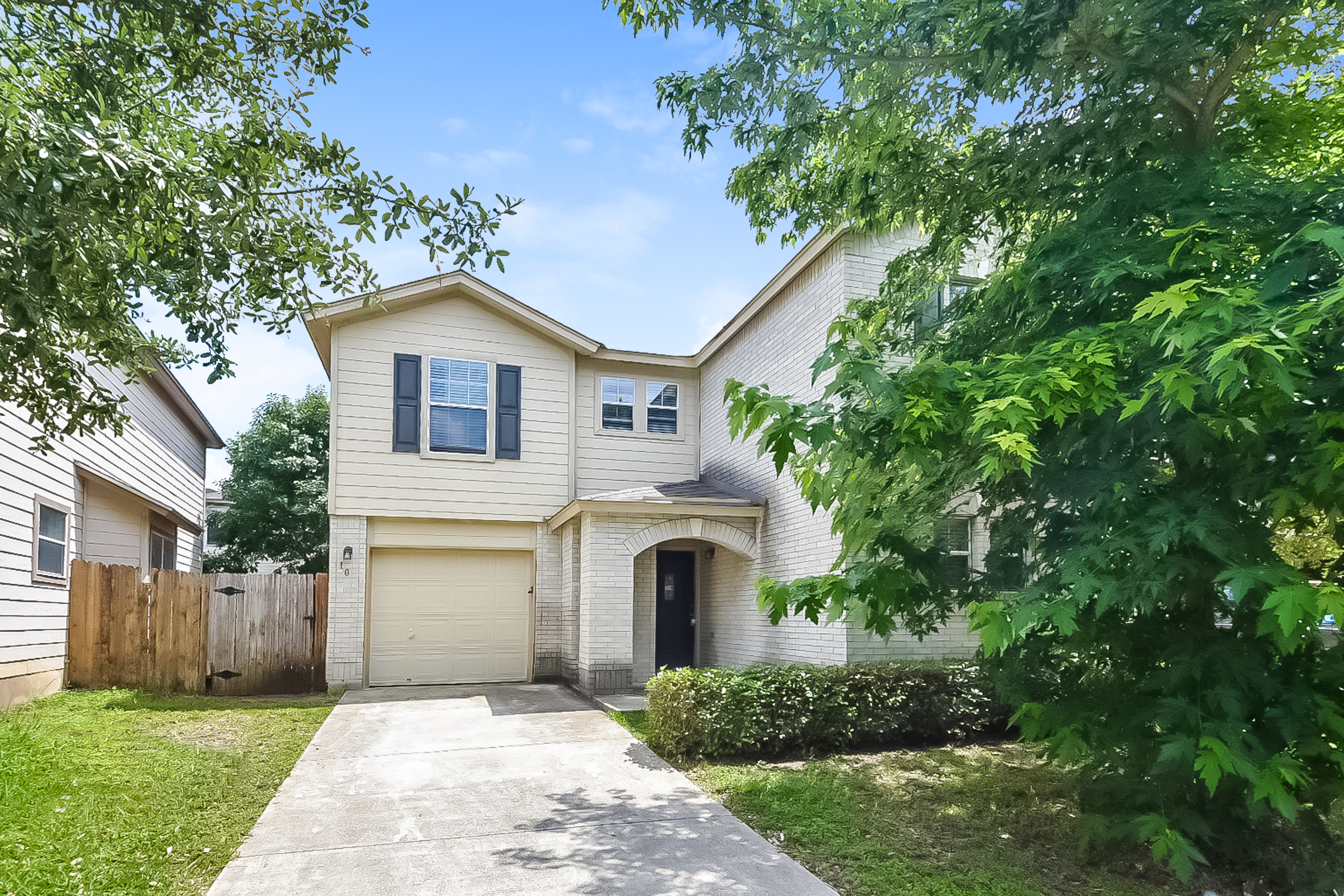 10 Basin Elm San Antonio, TX 78239